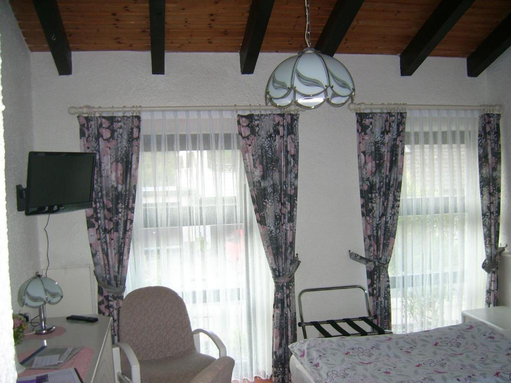 Gaestehaus Hochrhoenblick Schönau an der Brend الغرفة الصورة